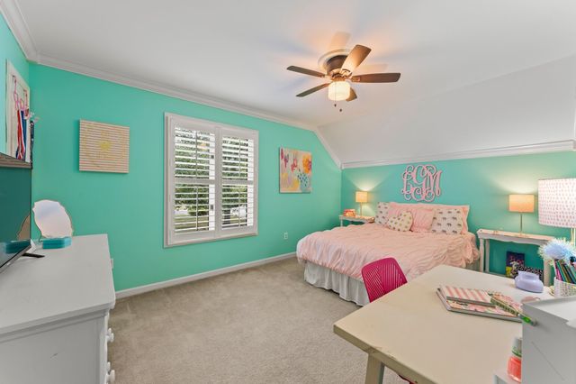 214 Kingsridge Blvd, Tullahoma, TN 37388