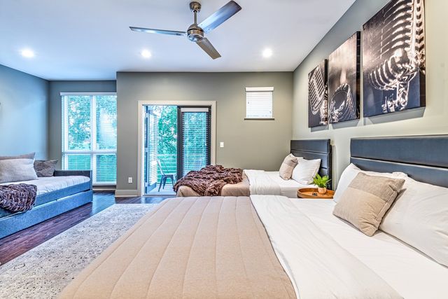 1008 11th Ave, S, Nashville, TN 37203