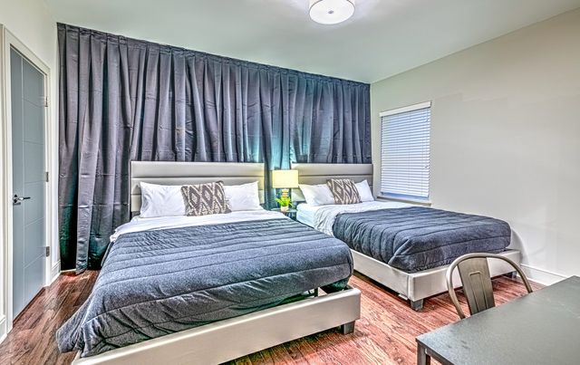 1008 11th Ave, S, Nashville, TN 37203