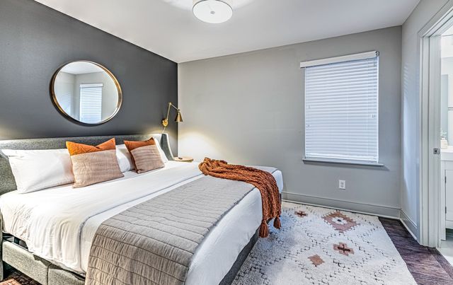 1008 11th Ave, S, Nashville, TN 37203