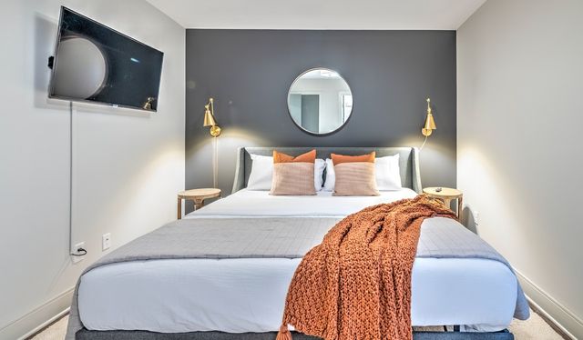 1008 11th Ave, S, Nashville, TN 37203