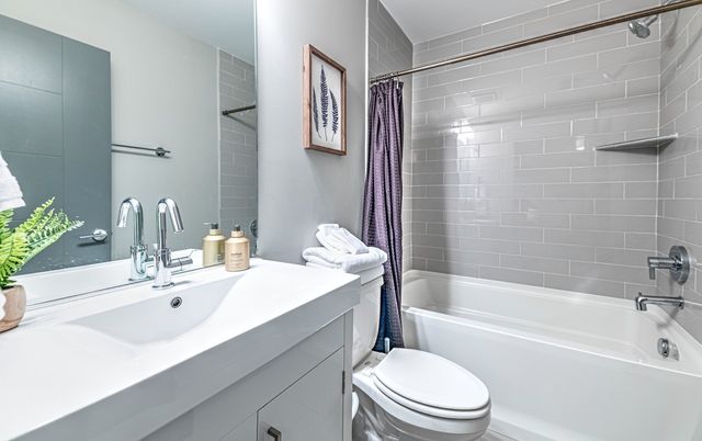 1008 11th Ave, S, Nashville, TN 37203