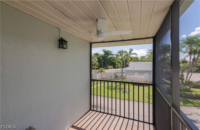 7105 Quail Run CT W 2, Fort Myers, FL 33908