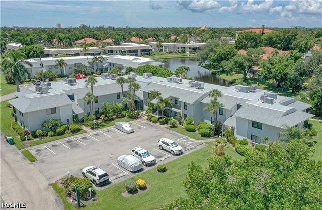 7105 Quail Run CT W 2, Fort Myers, FL 33908
