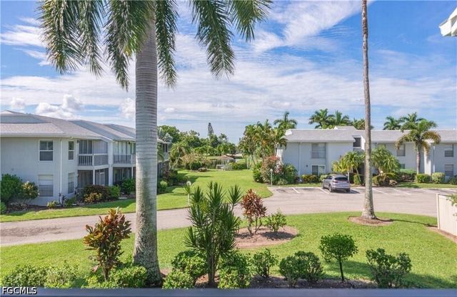 7105 Quail Run CT W 2, Fort Myers, FL 33908