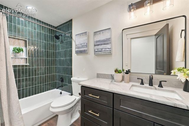 530 Mesa Vista Court, Colorado Springs, CO 80904