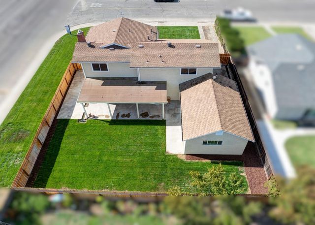 785 Fullerton Dr, Turlock, CA 95382