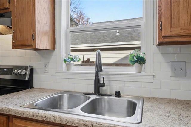 416 Eldridge Street, Lawrence, KS 66049