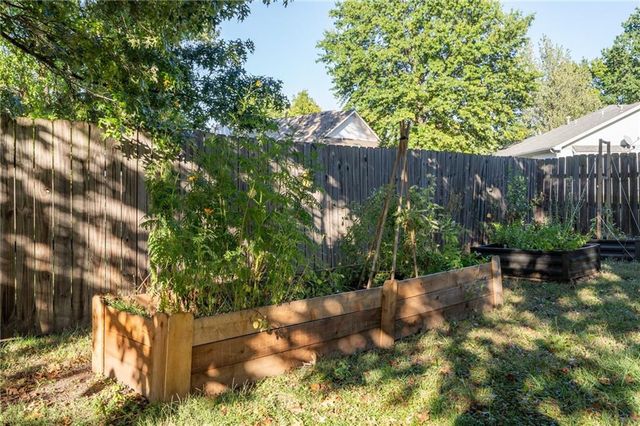 416 Eldridge Street, Lawrence, KS 66049