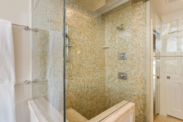 902 Bluebonnet LN, Austin, TX 78704