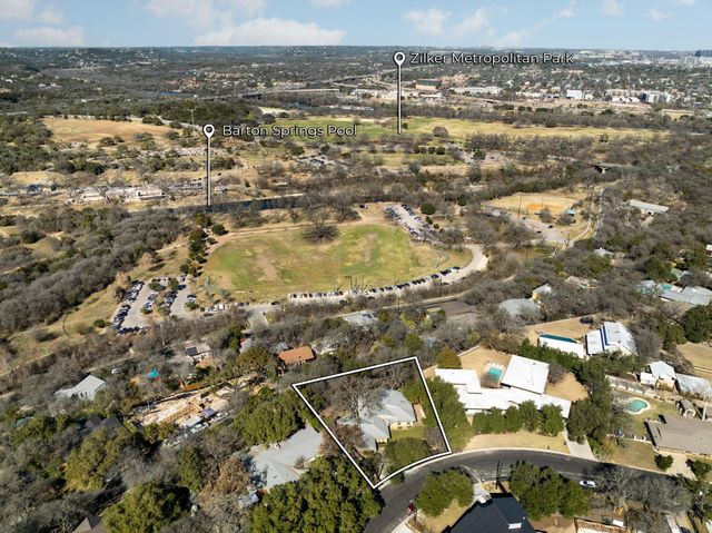 902 Bluebonnet LN, Austin, TX 78704