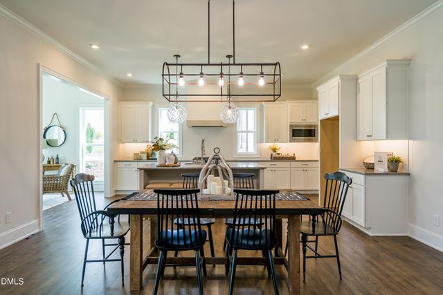 676 Mollie Mdw Drive, Zebulon, NC 27597