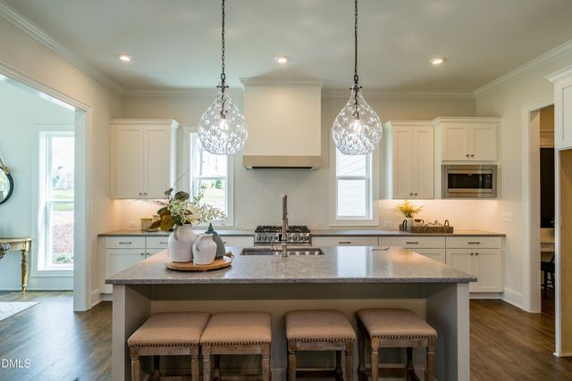 676 Mollie Mdw Drive, Zebulon, NC 27597