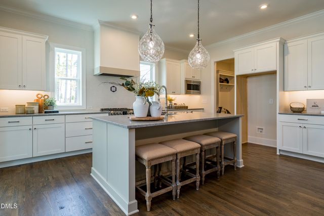 676 Mollie Mdw Drive, Zebulon, NC 27597