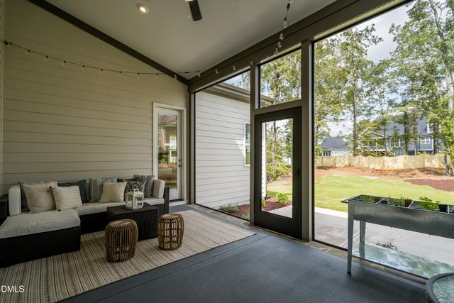 676 Mollie Mdw Drive, Zebulon, NC 27597