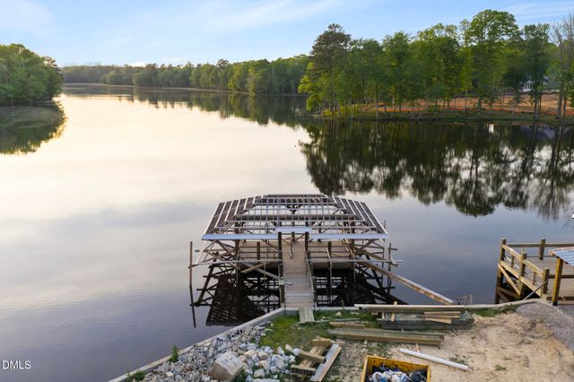 676 Mollie Mdw Drive, Zebulon, NC 27597