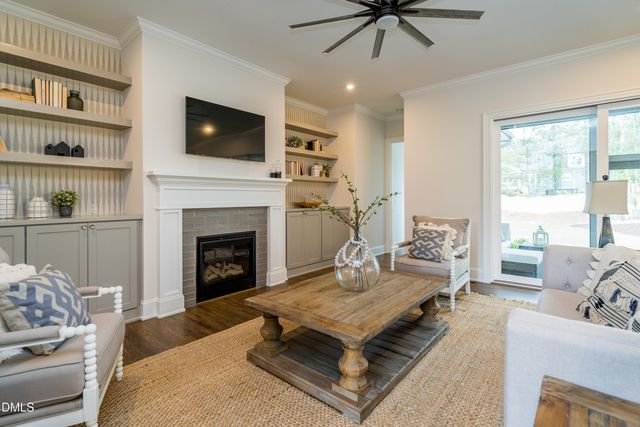 676 Mollie Mdw Drive, Zebulon, NC 27597