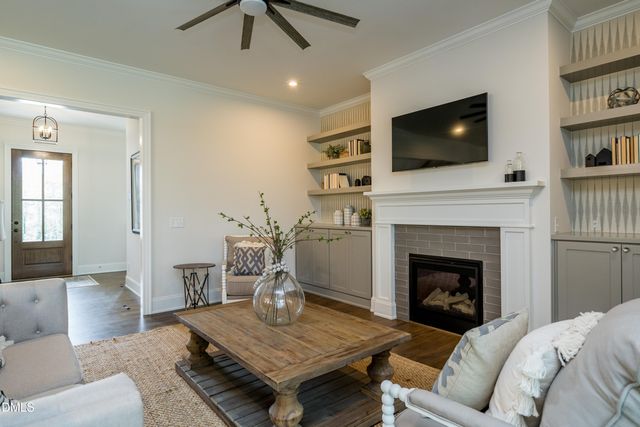 676 Mollie Mdw Drive, Zebulon, NC 27597