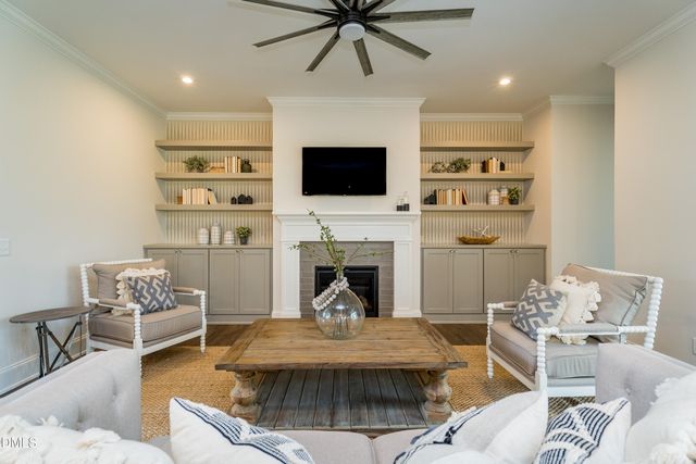676 Mollie Mdw Drive, Zebulon, NC 27597