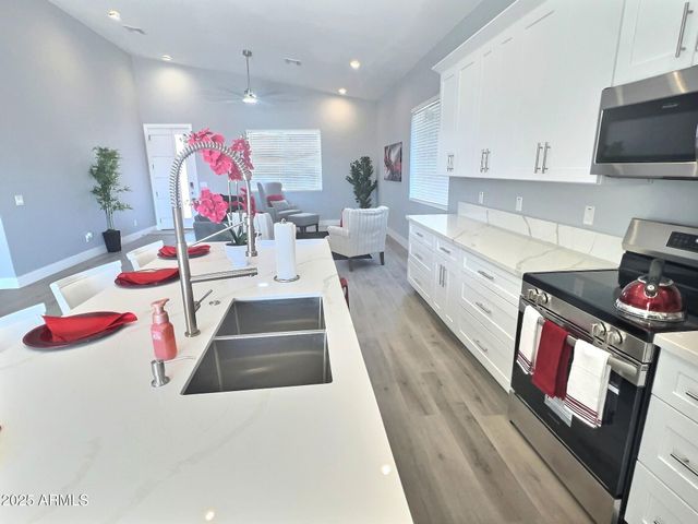 9033 W TROY Drive, Arizona City, AZ 85123