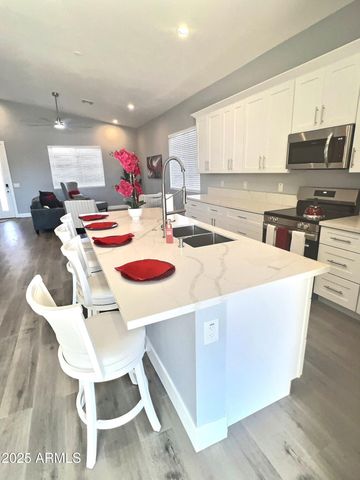 9033 W TROY Drive, Arizona City, AZ 85123