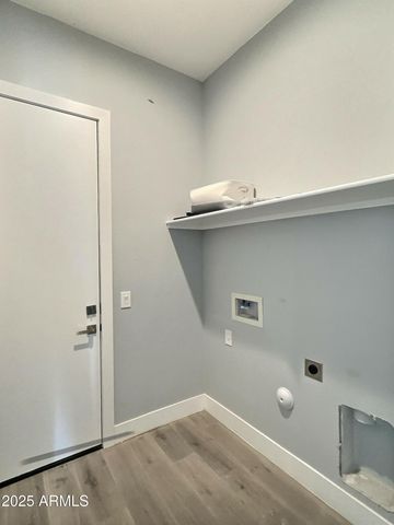 9033 W TROY Drive, Arizona City, AZ 85123