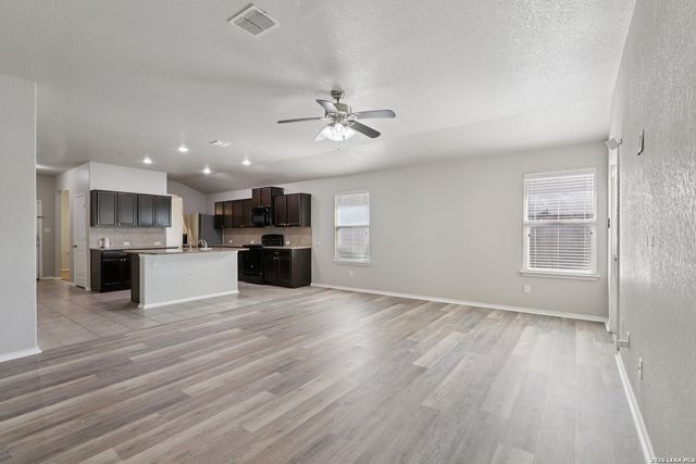 7426 Galileo Line, San Antonio, TX 78252