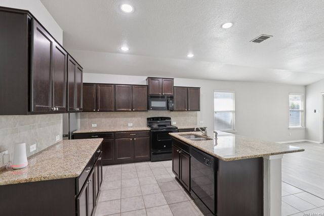 7426 Galileo Line, San Antonio, TX 78252