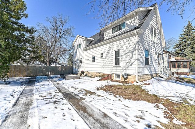 441 S Pine STREET, Burlington, WI 53105