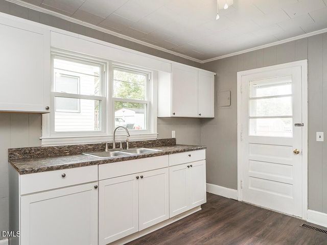 411 Lincoln Street, Burlington, NC 27217