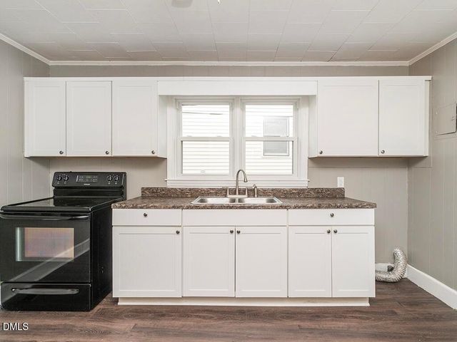 411 Lincoln Street, Burlington, NC 27217