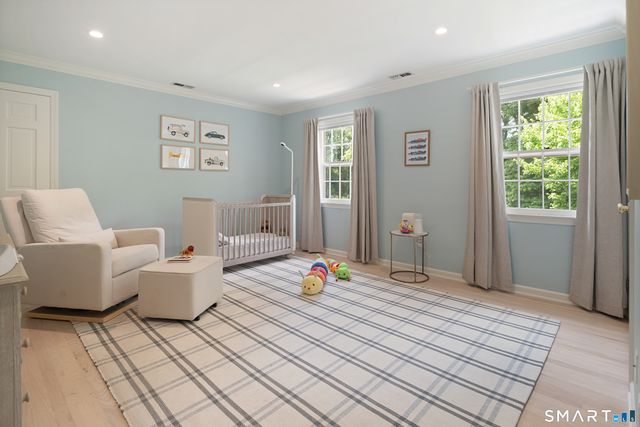 667 Carter Street, New Canaan, CT 06840