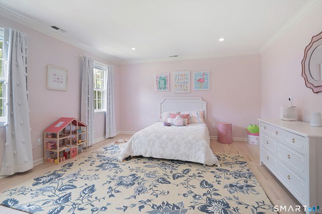 667 Carter Street, New Canaan, CT 06840