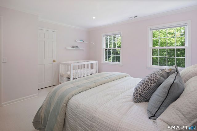 667 Carter Street, New Canaan, CT 06840
