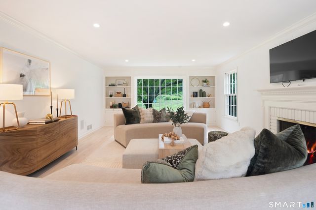 667 Carter Street, New Canaan, CT 06840