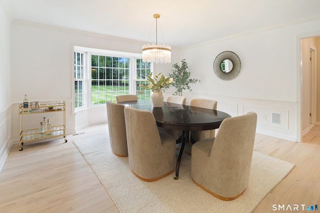 667 Carter Street, New Canaan, CT 06840
