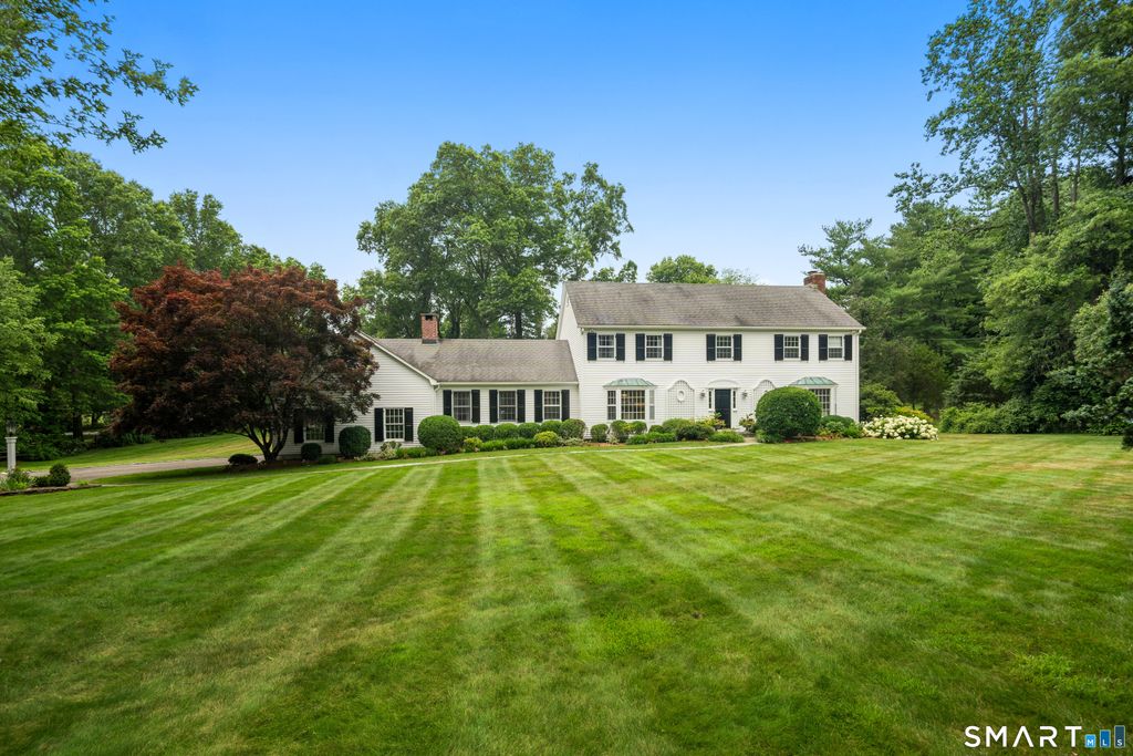 667 Carter Street, New Canaan, CT 06840