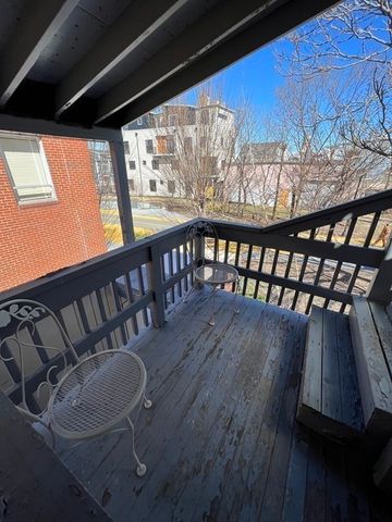 12 Alpine St 2, Somerville, MA 02144