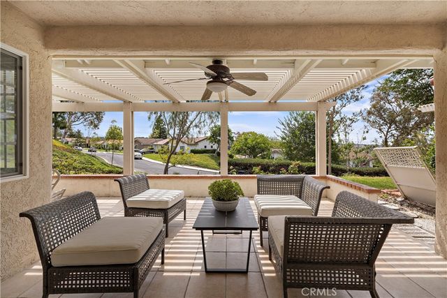 27952 CALLE CASAL, Mission Viejo, CA 92692