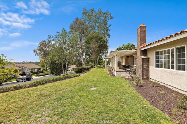 27952 CALLE CASAL, Mission Viejo, CA 92692