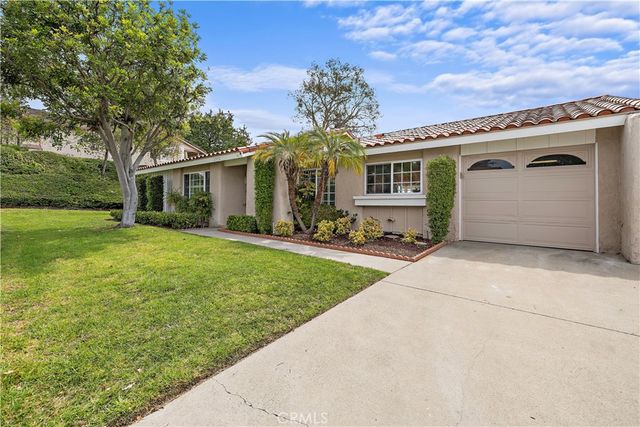 27952 CALLE CASAL, Mission Viejo, CA 92692