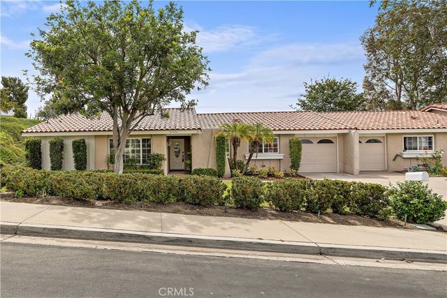 27952 CALLE CASAL, Mission Viejo, CA 92692