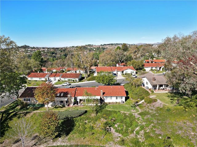 27952 CALLE CASAL, Mission Viejo, CA 92692