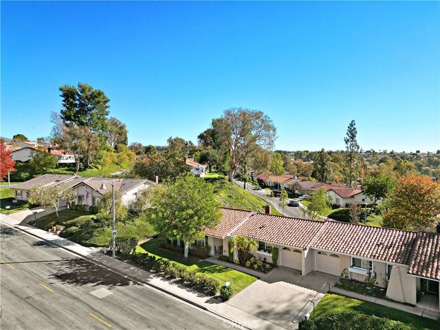 27952 CALLE CASAL, Mission Viejo, CA 92692