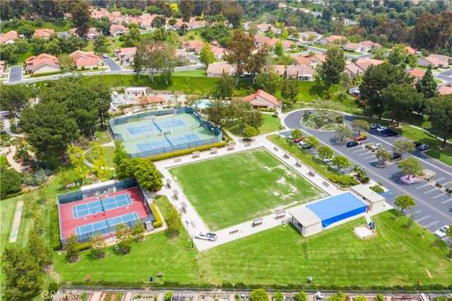 27952 CALLE CASAL, Mission Viejo, CA 92692