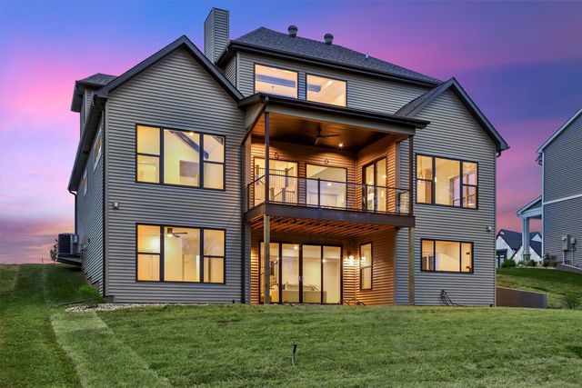 405 MacBride Trail, Solon, IA 52333