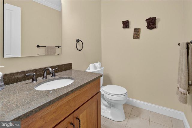 70 JOHN WHITE, Plainsboro, NJ 08536