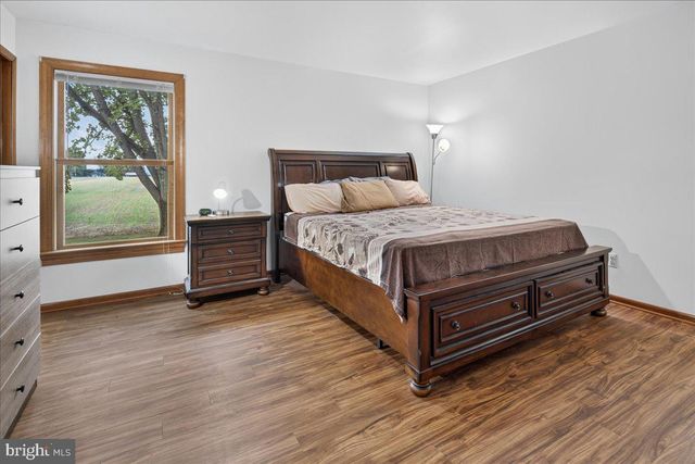 70 JOHN WHITE, Plainsboro, NJ 08536