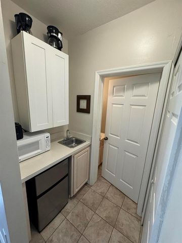 10071 Perfect Drive B, Port St. Lucie, FL 34986