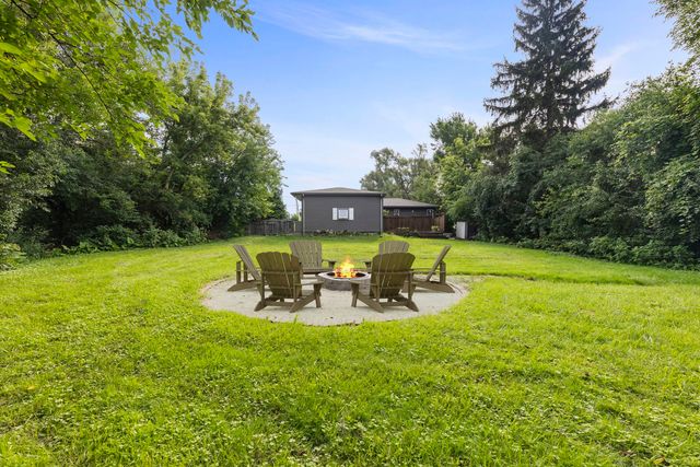 2N180 Mildred Avenue, Glen Ellyn, IL 60137